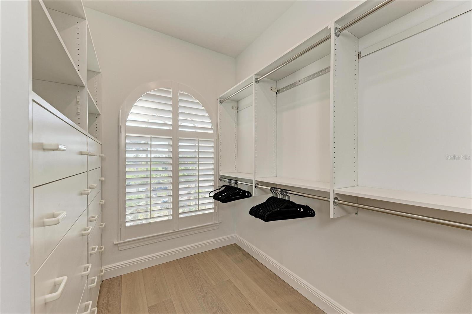 KEY ROYALE 18TH ADD - Residential