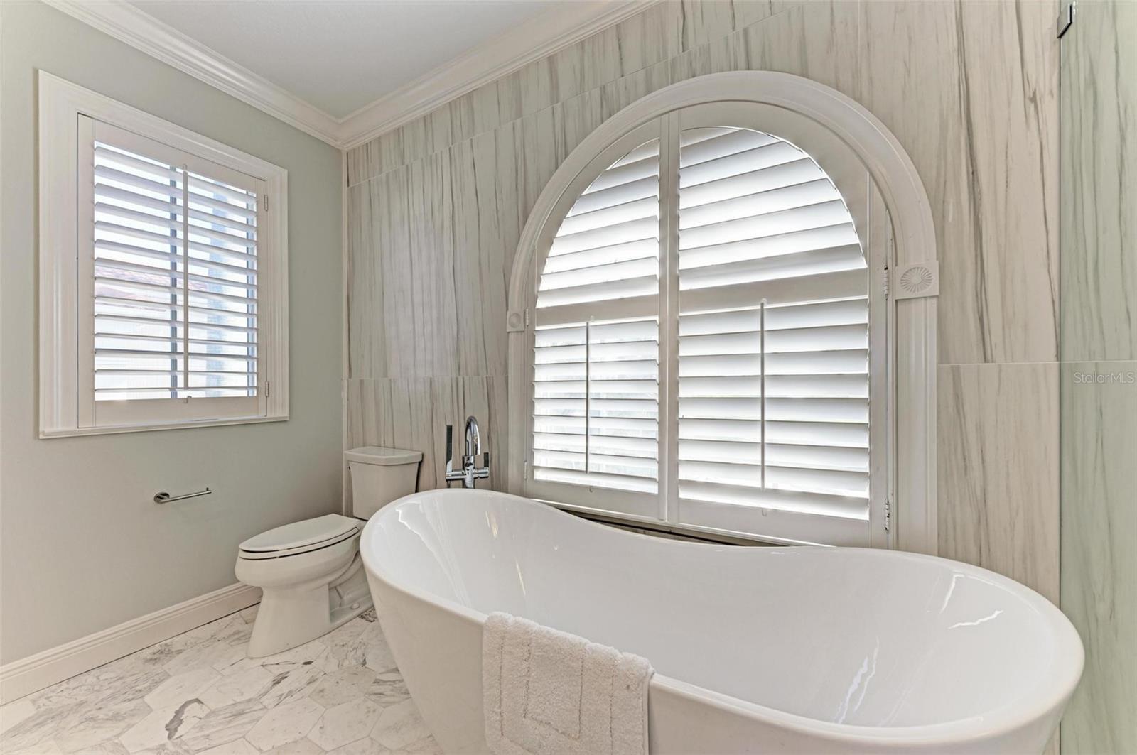 KEY ROYALE 18TH ADD - Residential