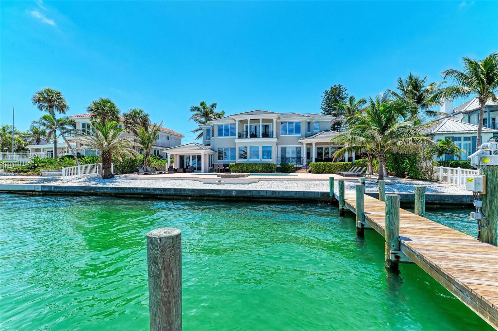 KEY ROYALE 18TH ADD - Residential