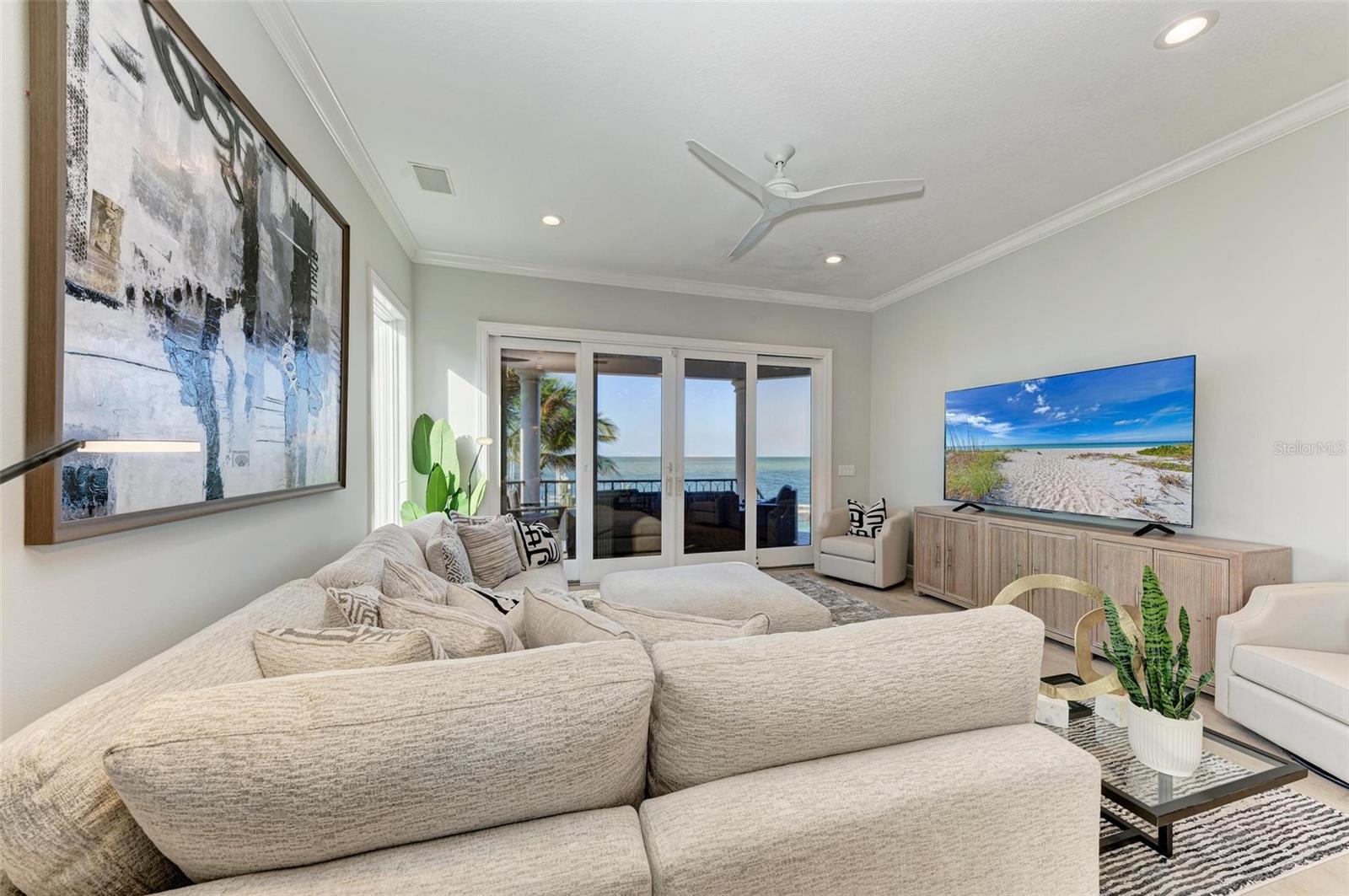 KEY ROYALE 18TH ADD - Residential