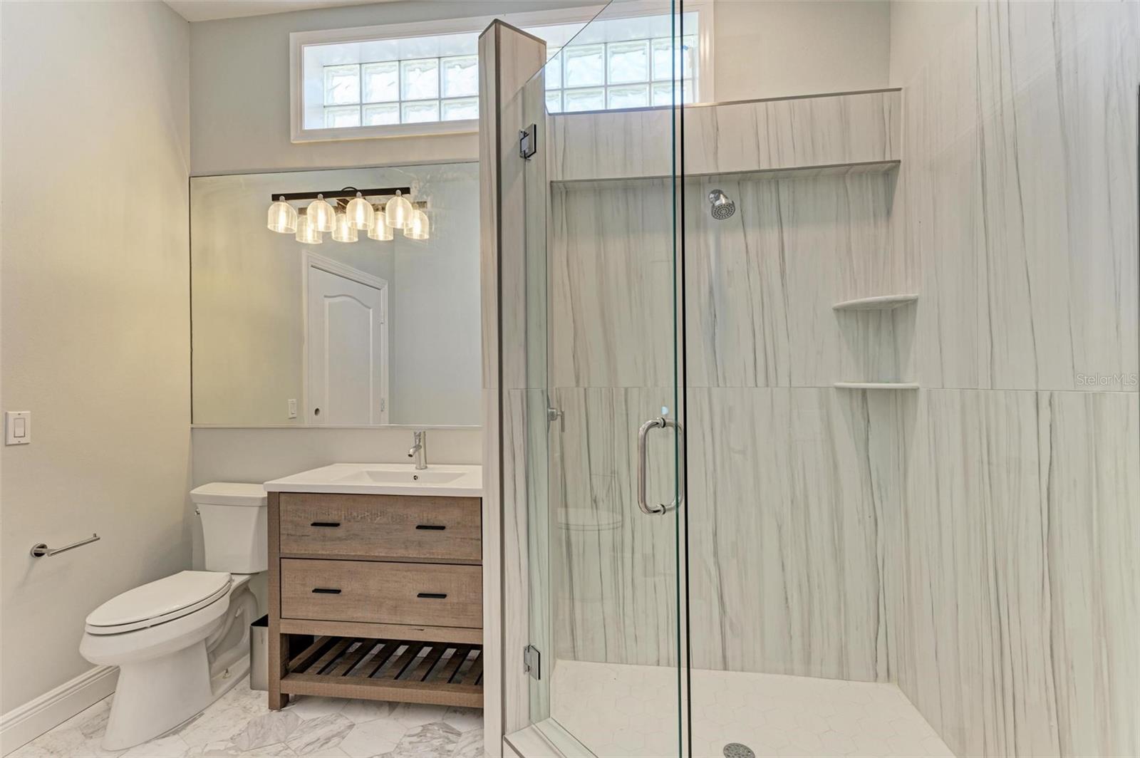 KEY ROYALE 18TH ADD - Residential