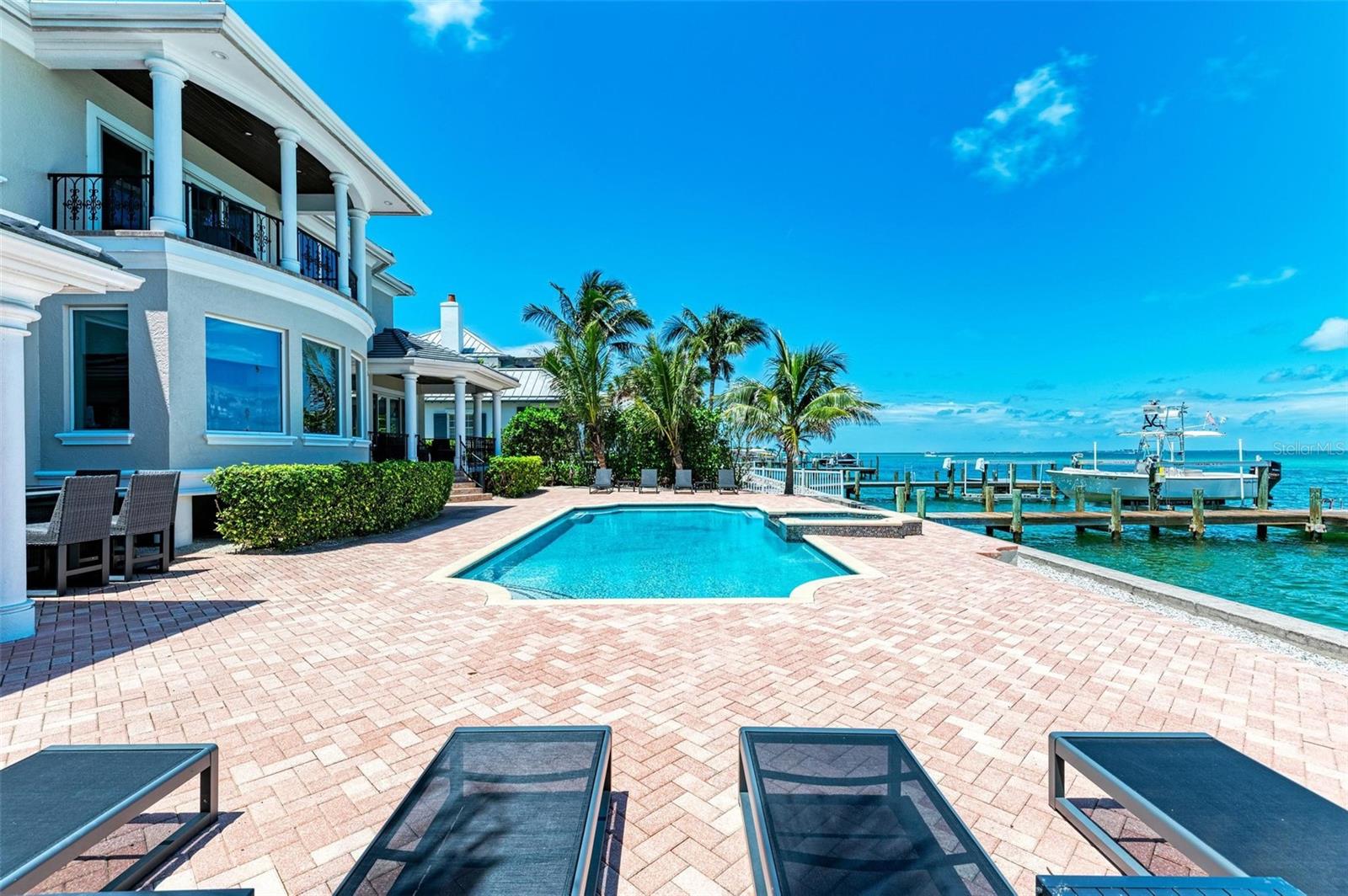 KEY ROYALE 18TH ADD - Residential