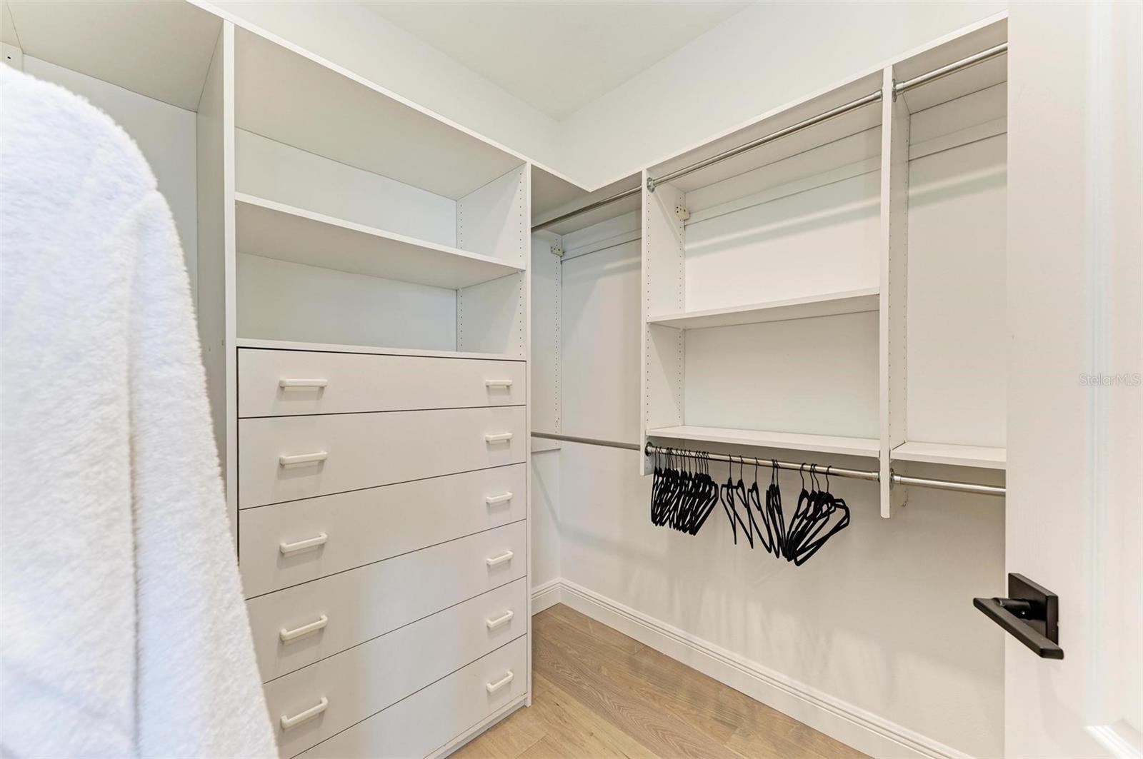 KEY ROYALE 18TH ADD - Residential