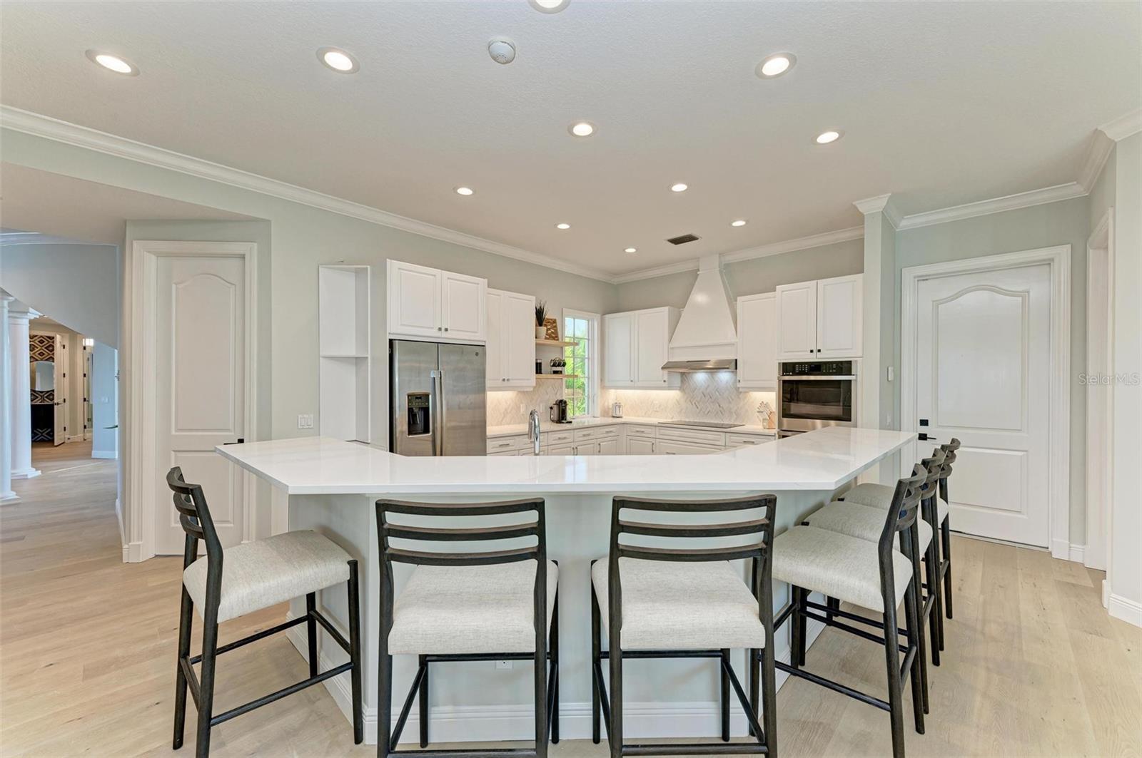 KEY ROYALE 18TH ADD - Residential