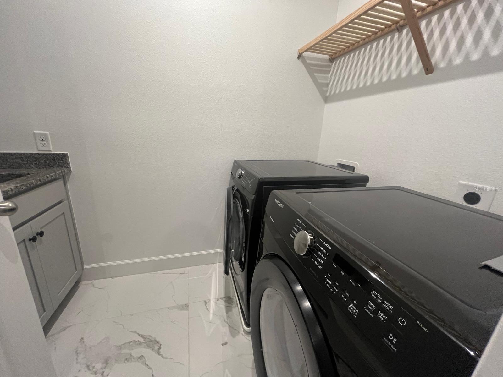 CELEBRATION ISLAND VILLAGE PH 1B - Residential Lease