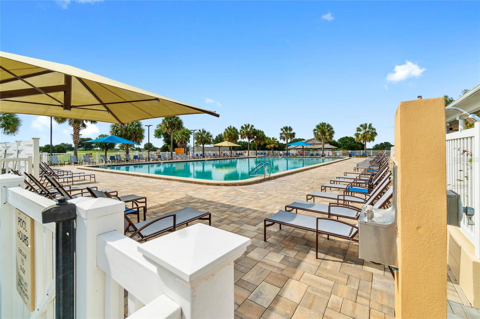 ON TOP OF THE WORLD - Residential