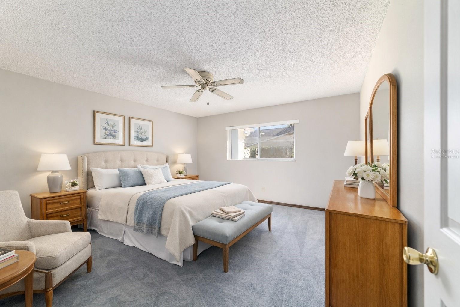 ON TOP OF THE WORLD - Residential