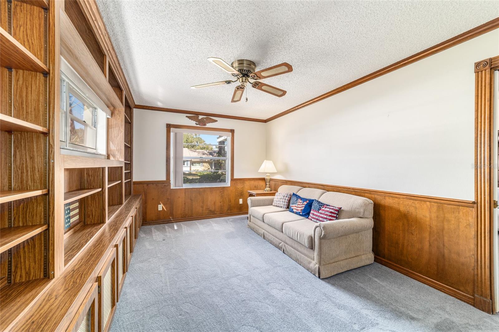 ON TOP OF THE WORLD - Residential