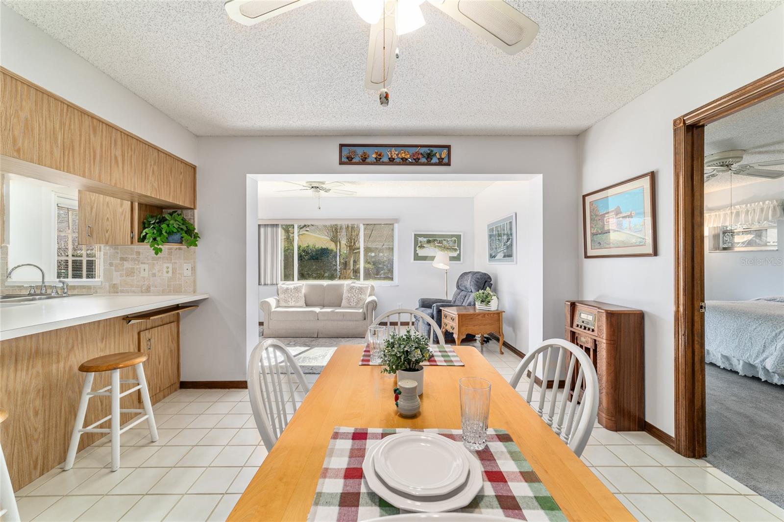 ON TOP OF THE WORLD - Residential