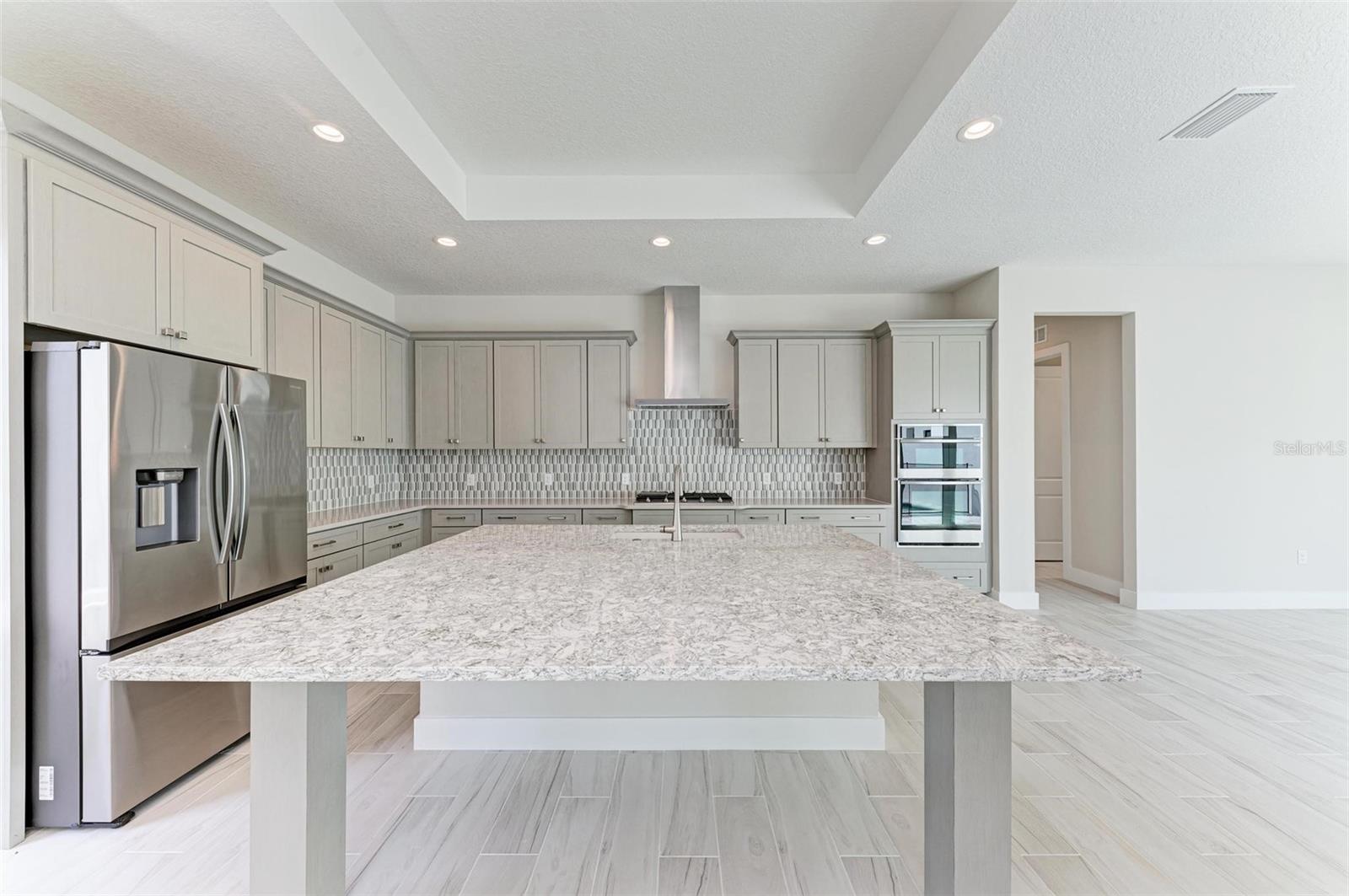 AQUA LAGOON - Residential