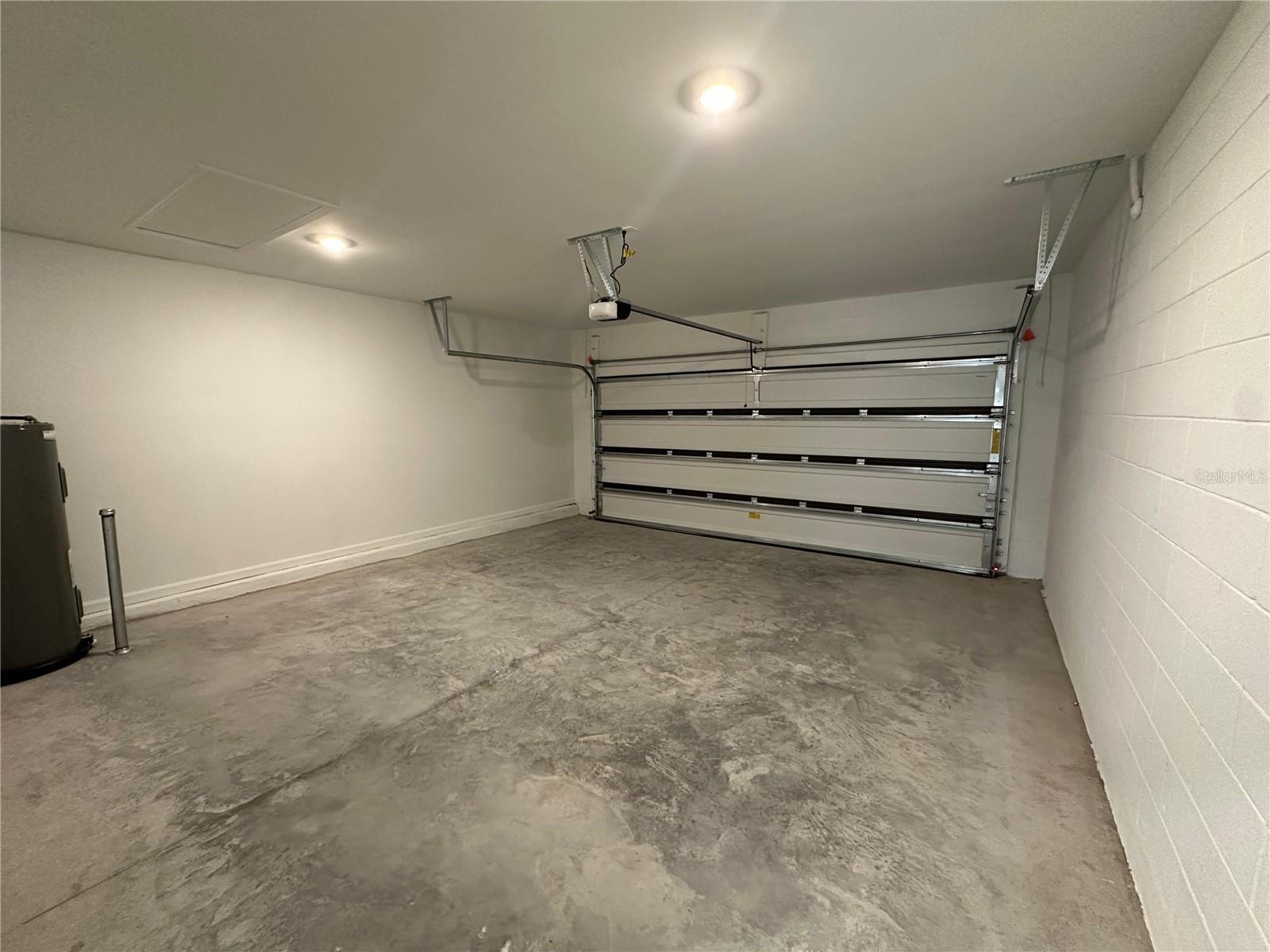 KNIGHTSBRIDGE PH 2 - Residential Lease