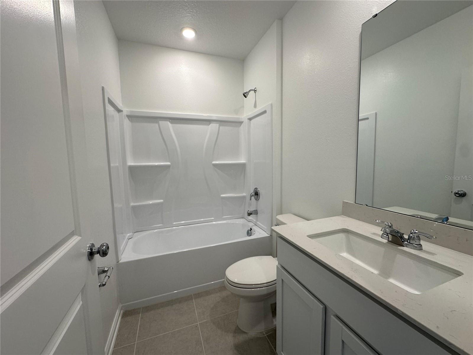 KNIGHTSBRIDGE PH 2 - Residential Lease