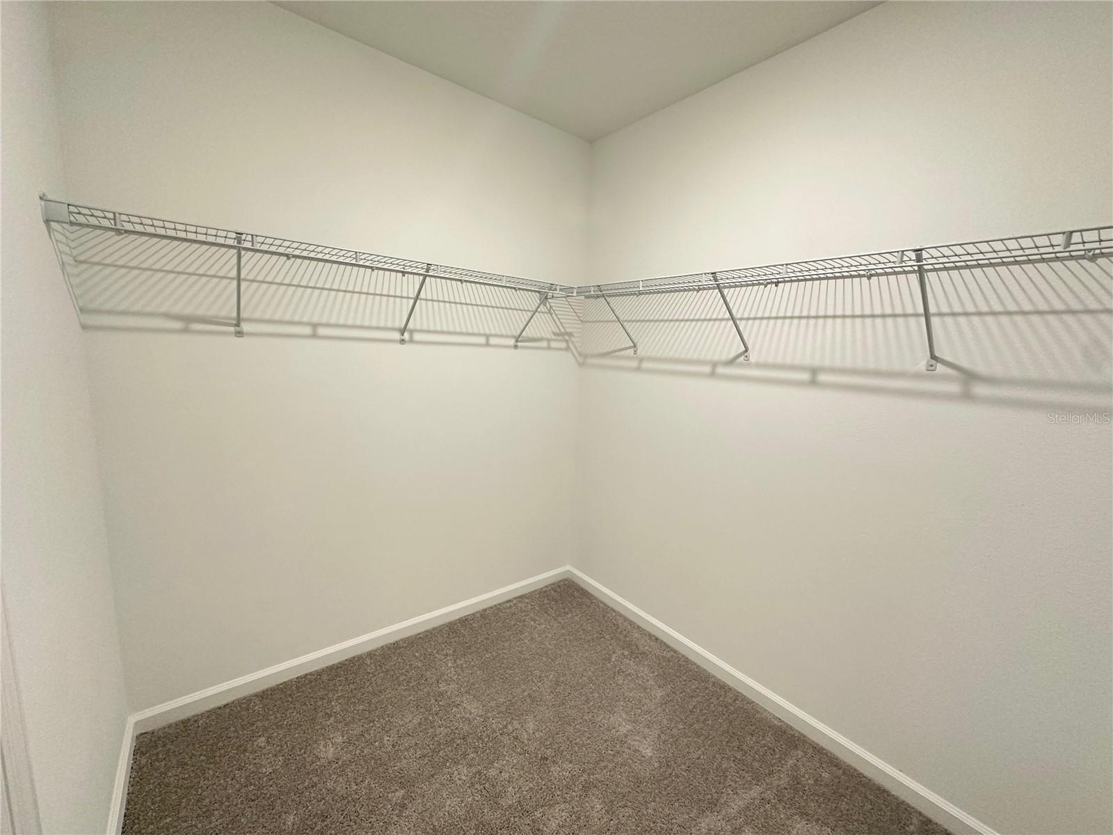 KNIGHTSBRIDGE PH 2 - Residential Lease