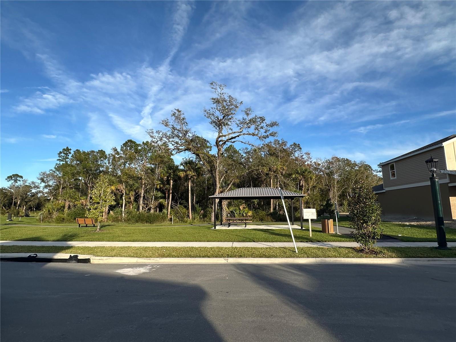 KNIGHTSBRIDGE PH 2 - Residential Lease