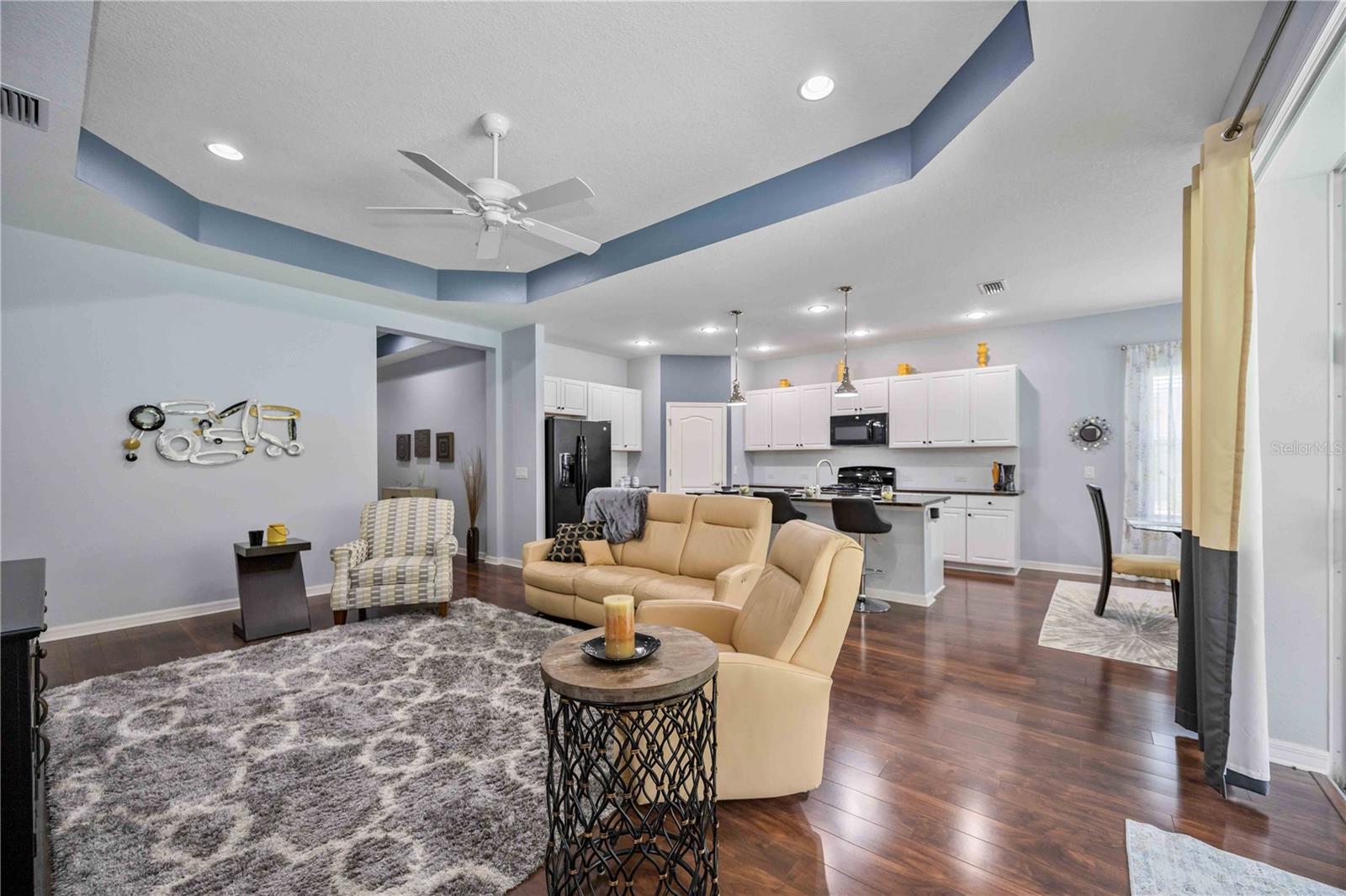 WINDWOOD - Residential