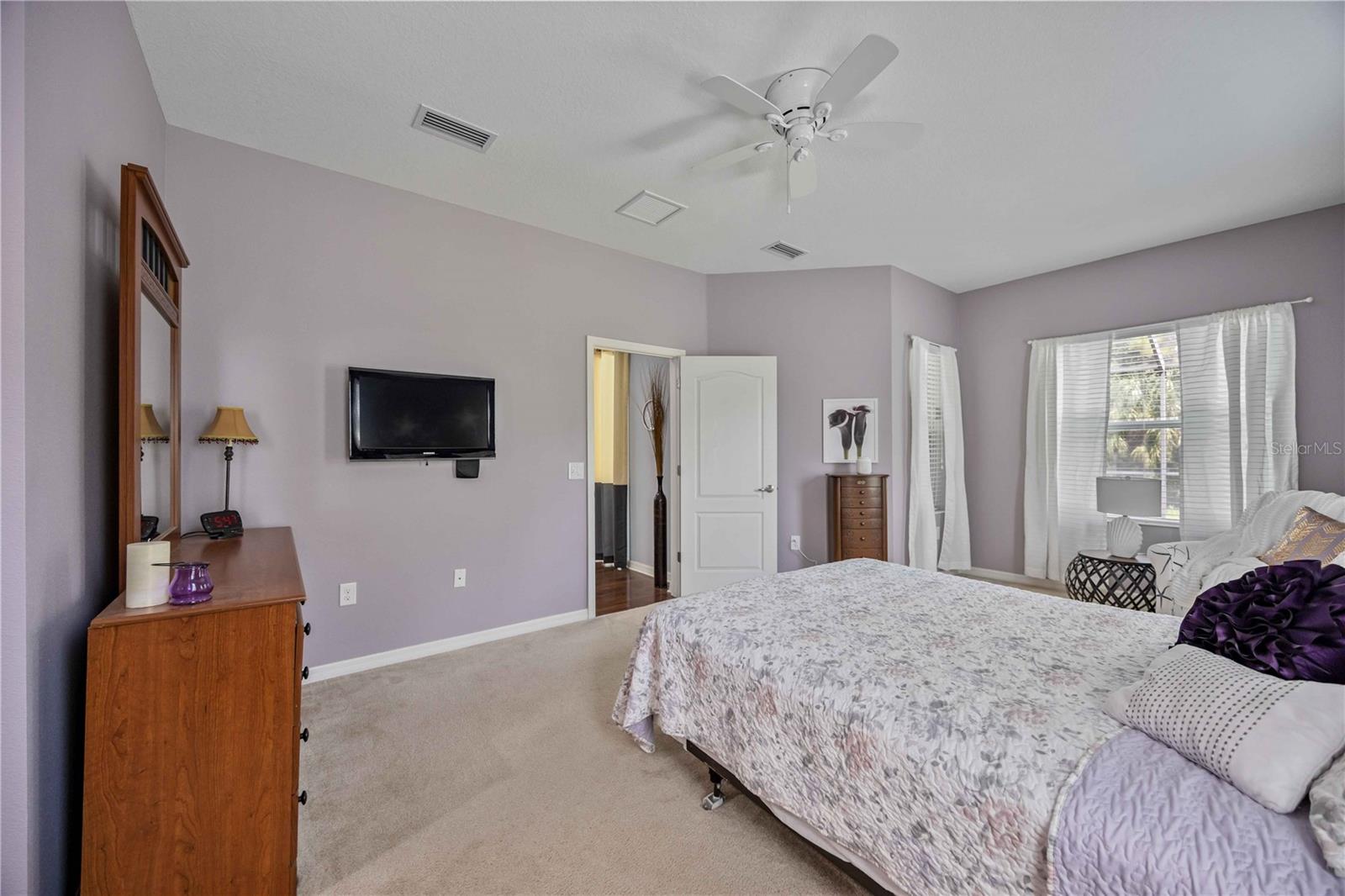 WINDWOOD - Residential