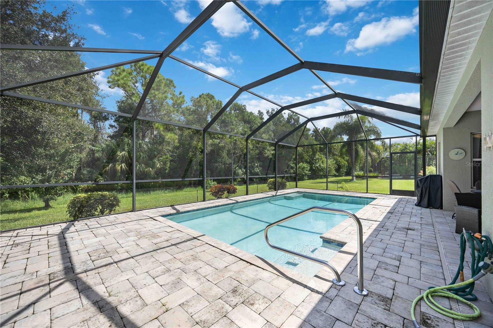 WINDWOOD - Residential