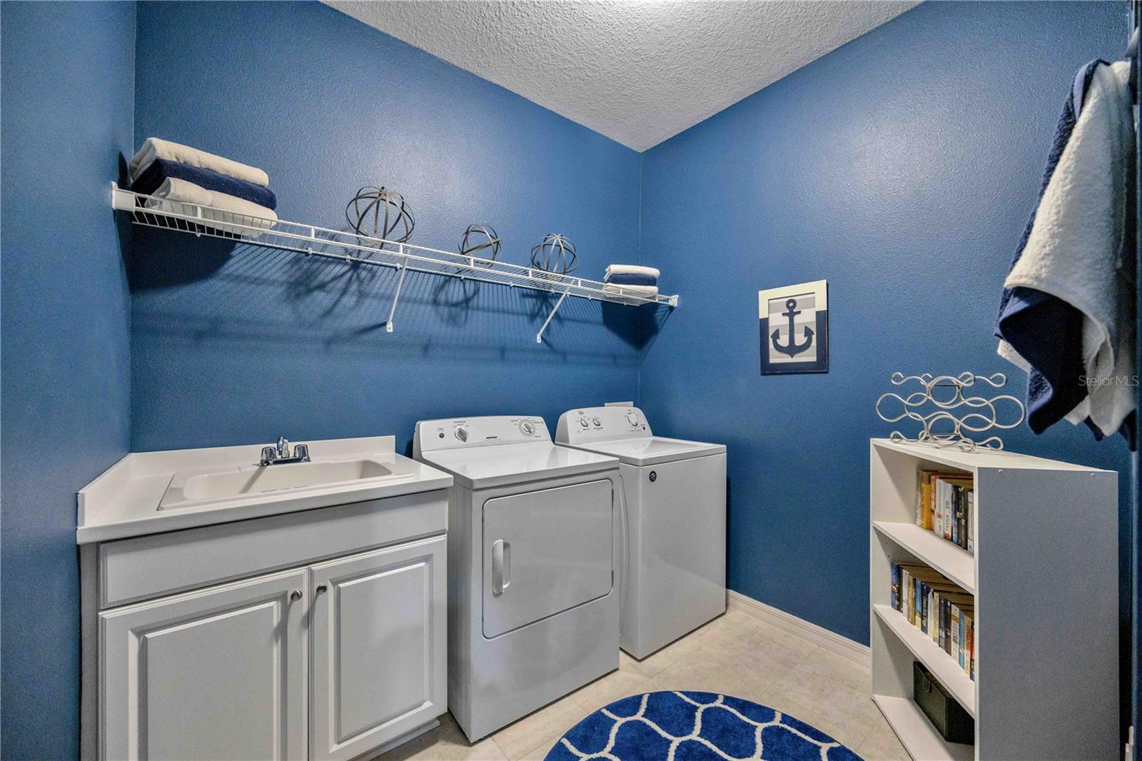 WINDWOOD - Residential