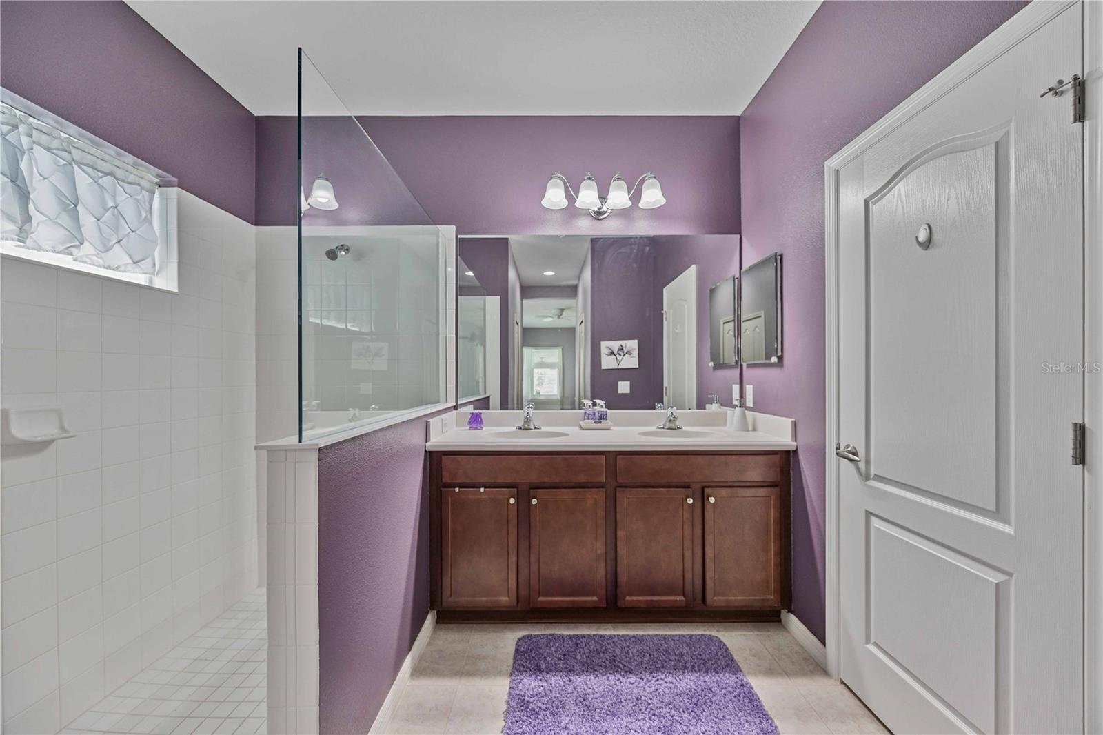 WINDWOOD - Residential