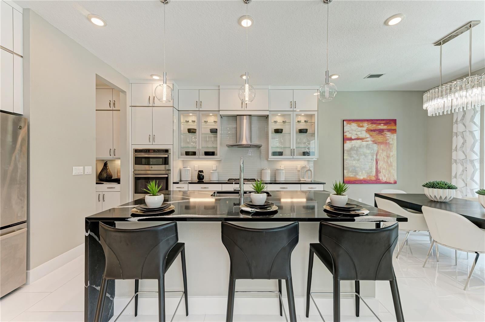 5060 SIMONS COURT