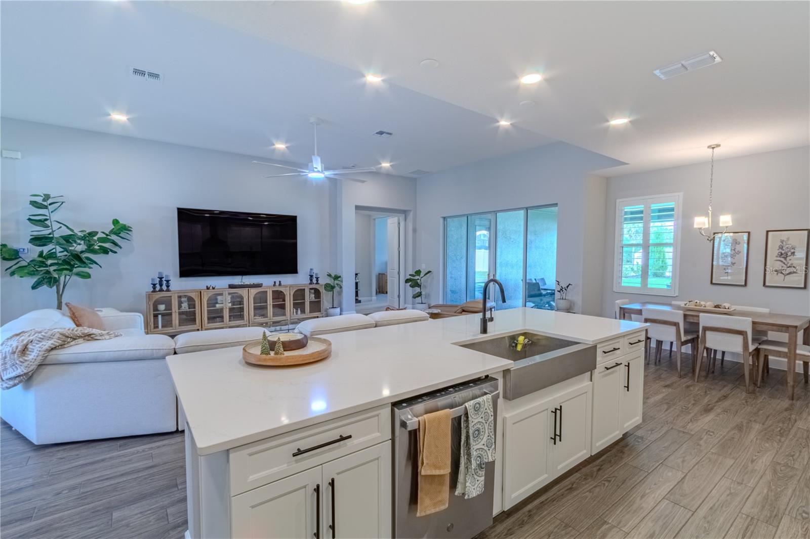 FRANCISCO PARK - Residential