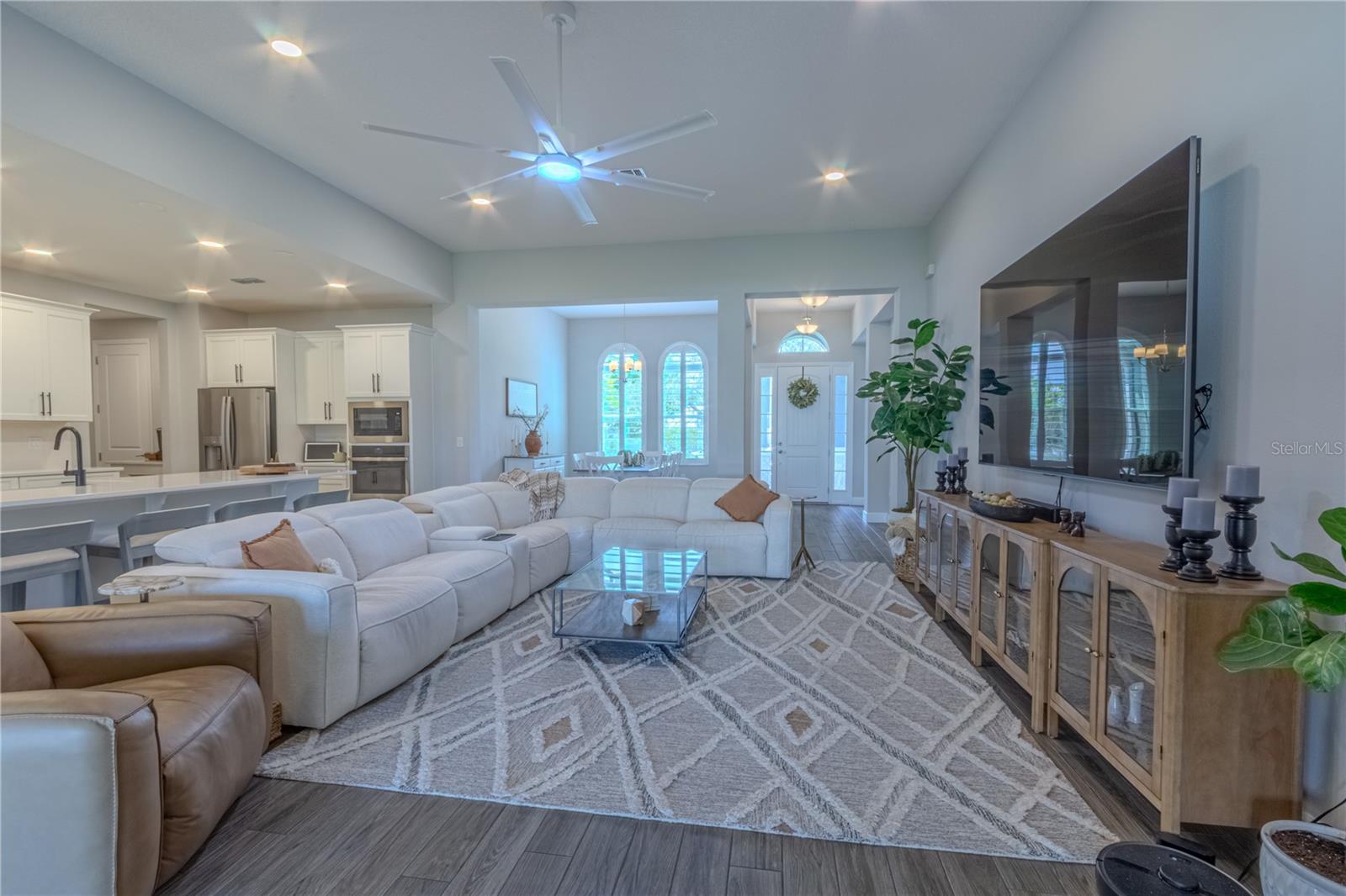 FRANCISCO PARK - Residential