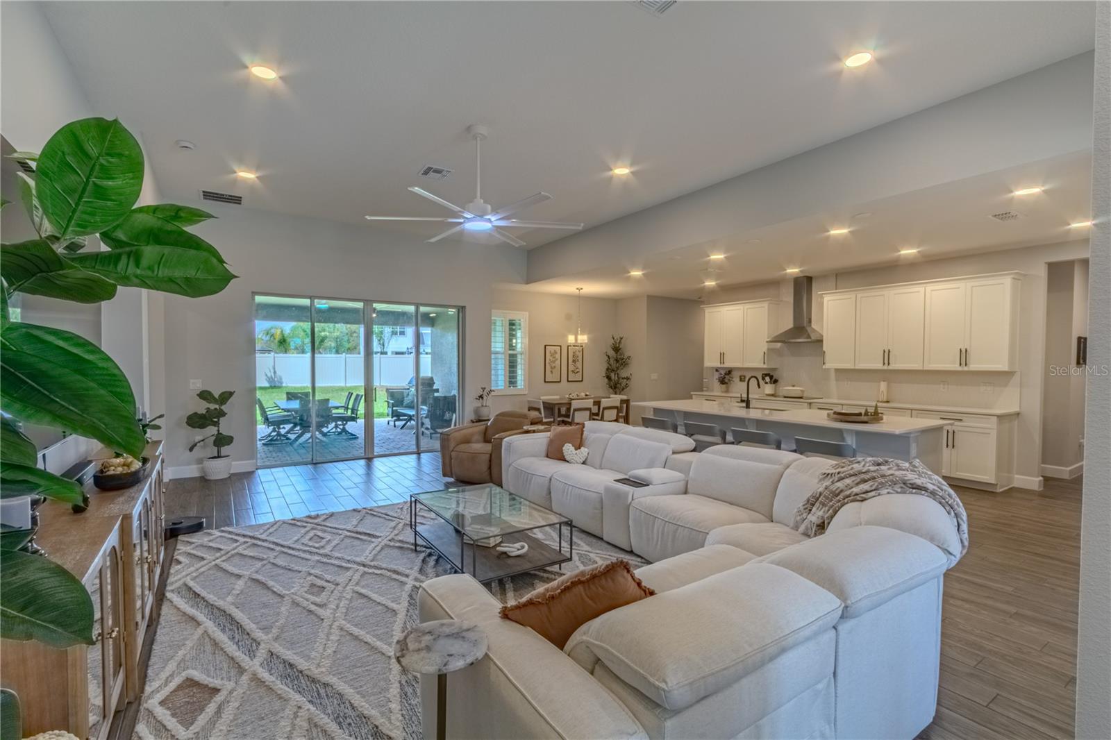 FRANCISCO PARK - Residential