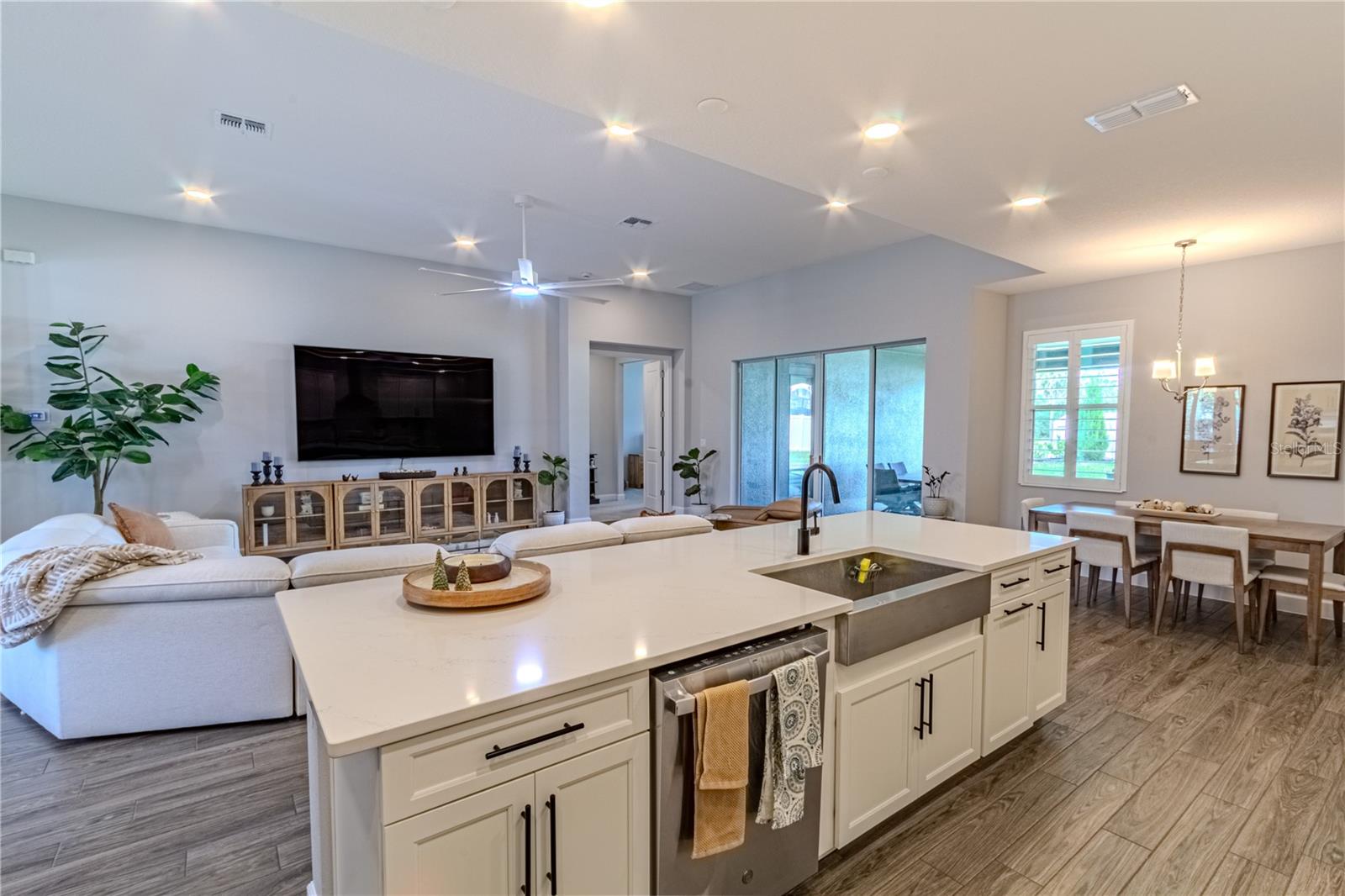 FRANCISCO PARK - Residential