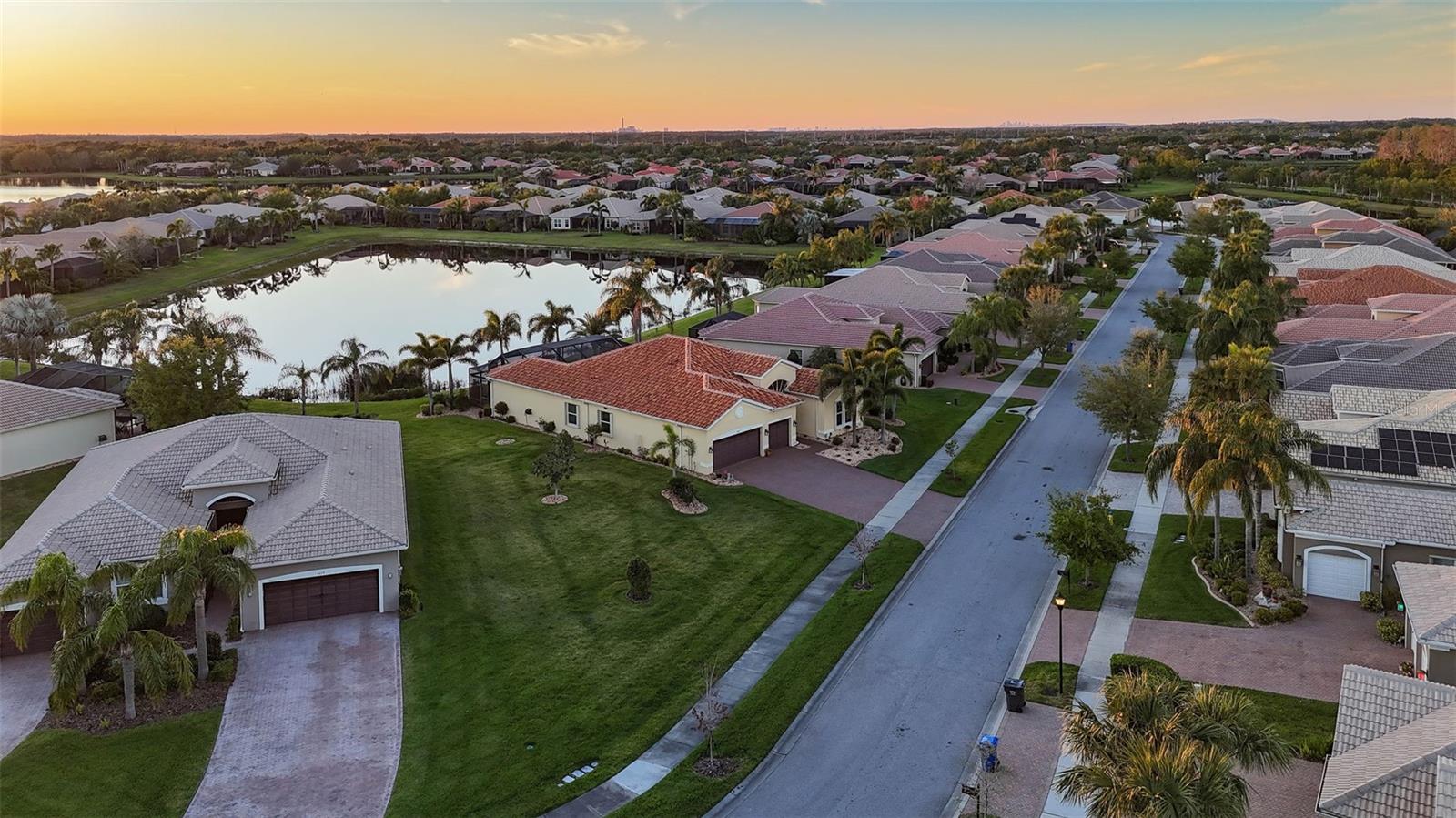 VALENCIA LAKES TR C - Residential