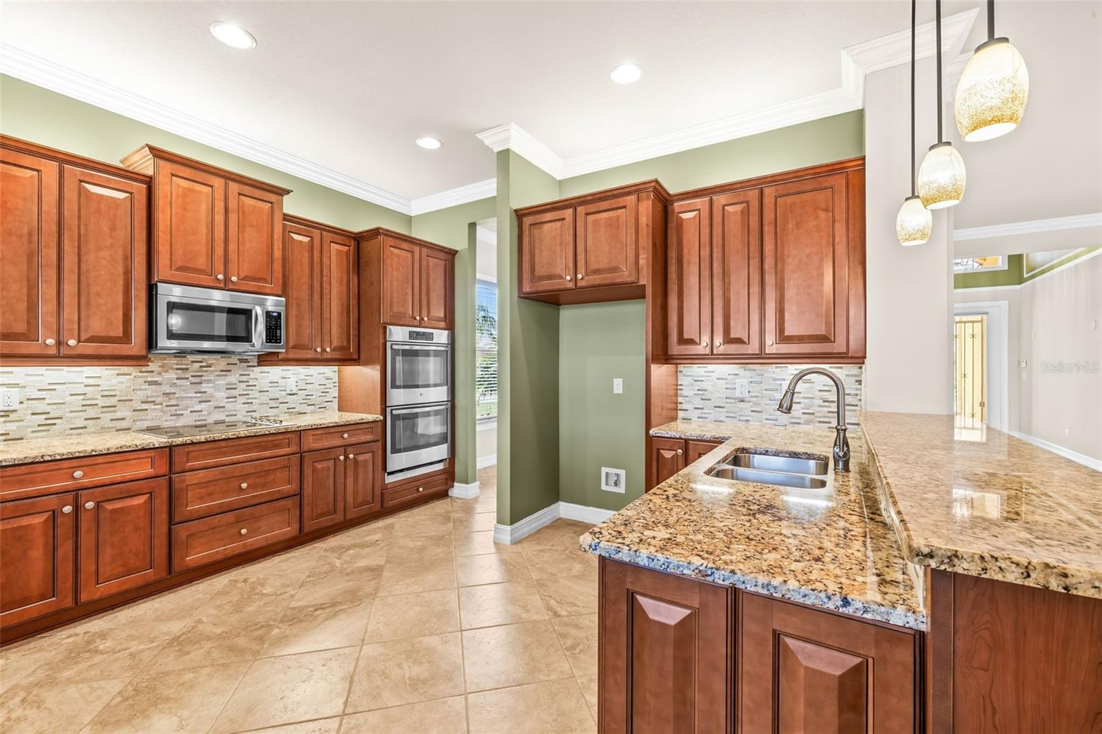 VALENCIA LAKES TR C - Residential