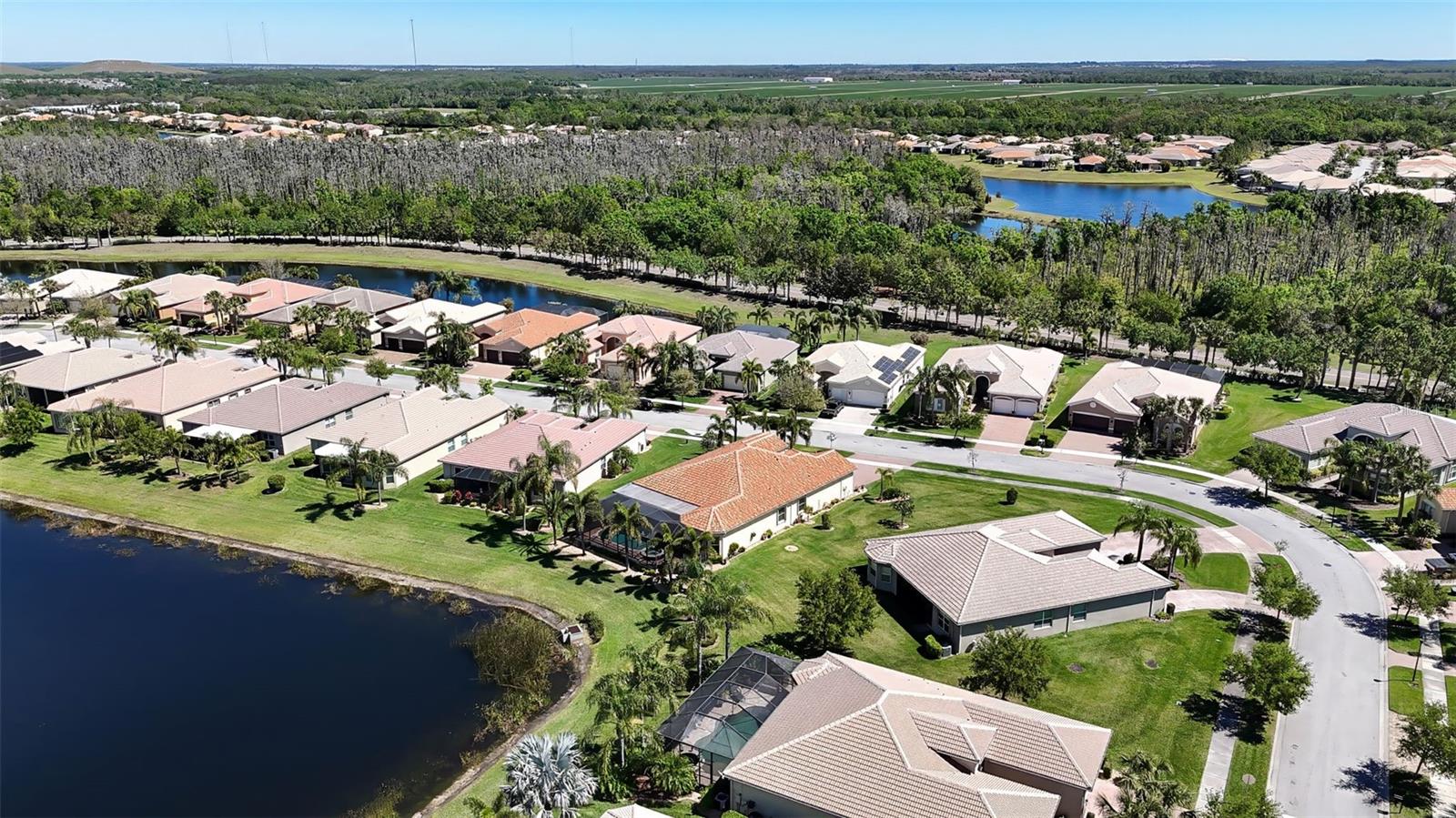 VALENCIA LAKES TR C - Residential