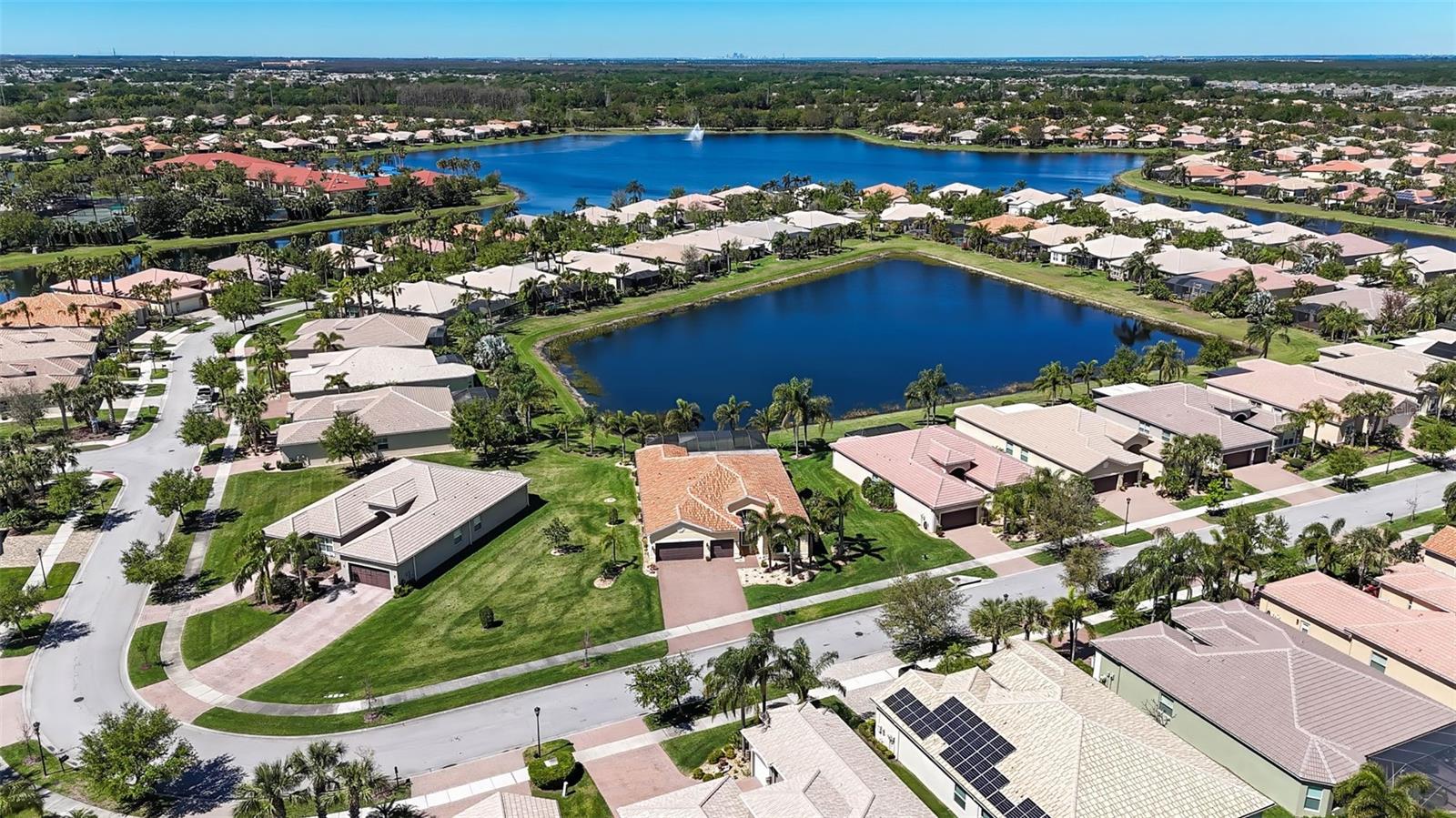 VALENCIA LAKES TR C - Residential