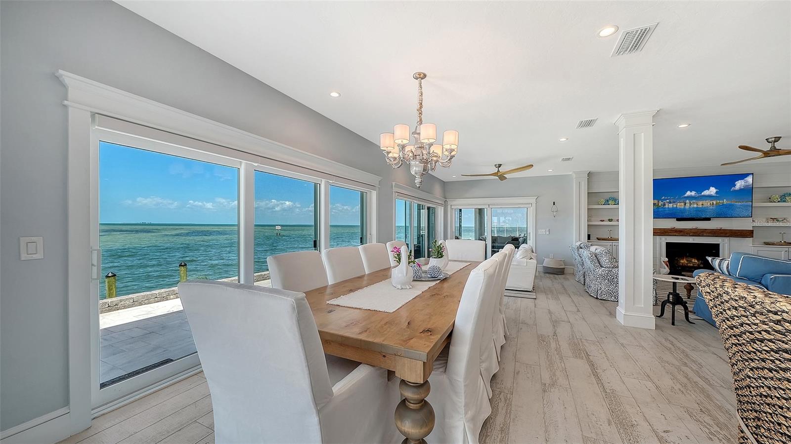 NORTH POINT HARBOUR UNIT THREE - Residential