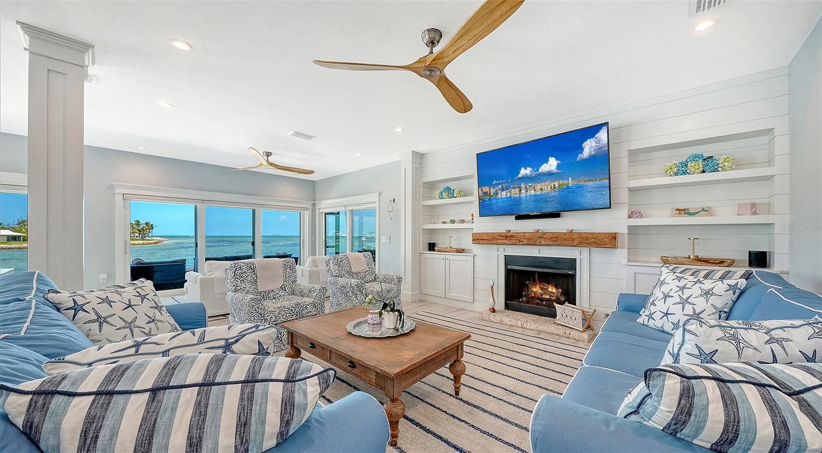 NORTH POINT HARBOUR UNIT THREE - Residential