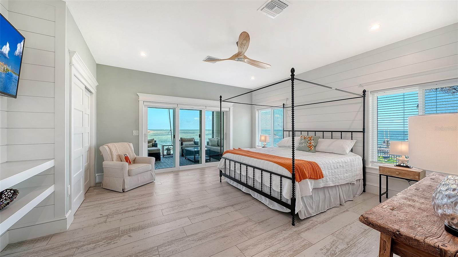 NORTH POINT HARBOUR UNIT THREE - Residential