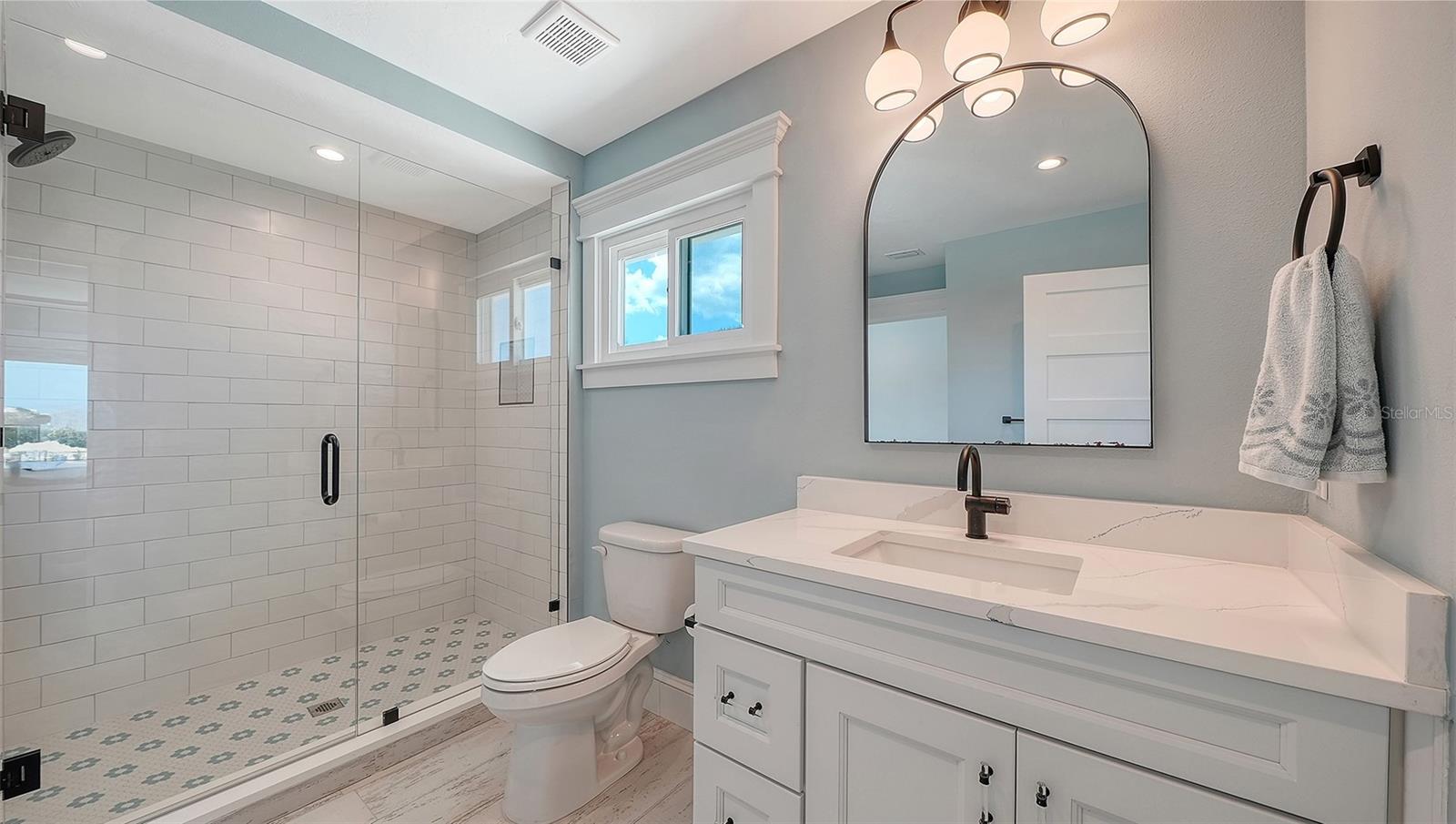 NORTH POINT HARBOUR UNIT THREE - Residential