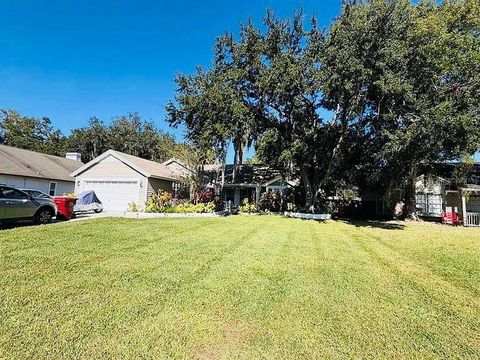 Photo of 4120 Silvermoon Drive, Plant City, FL 33566 (MLS # TB8452887)