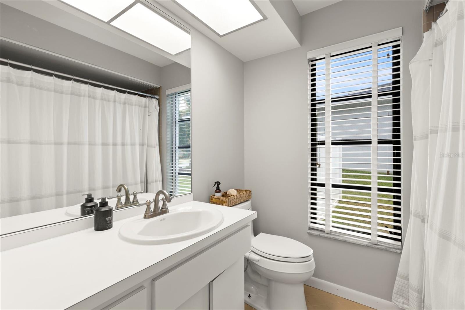 WESTLAKE VILLAGE - Residential