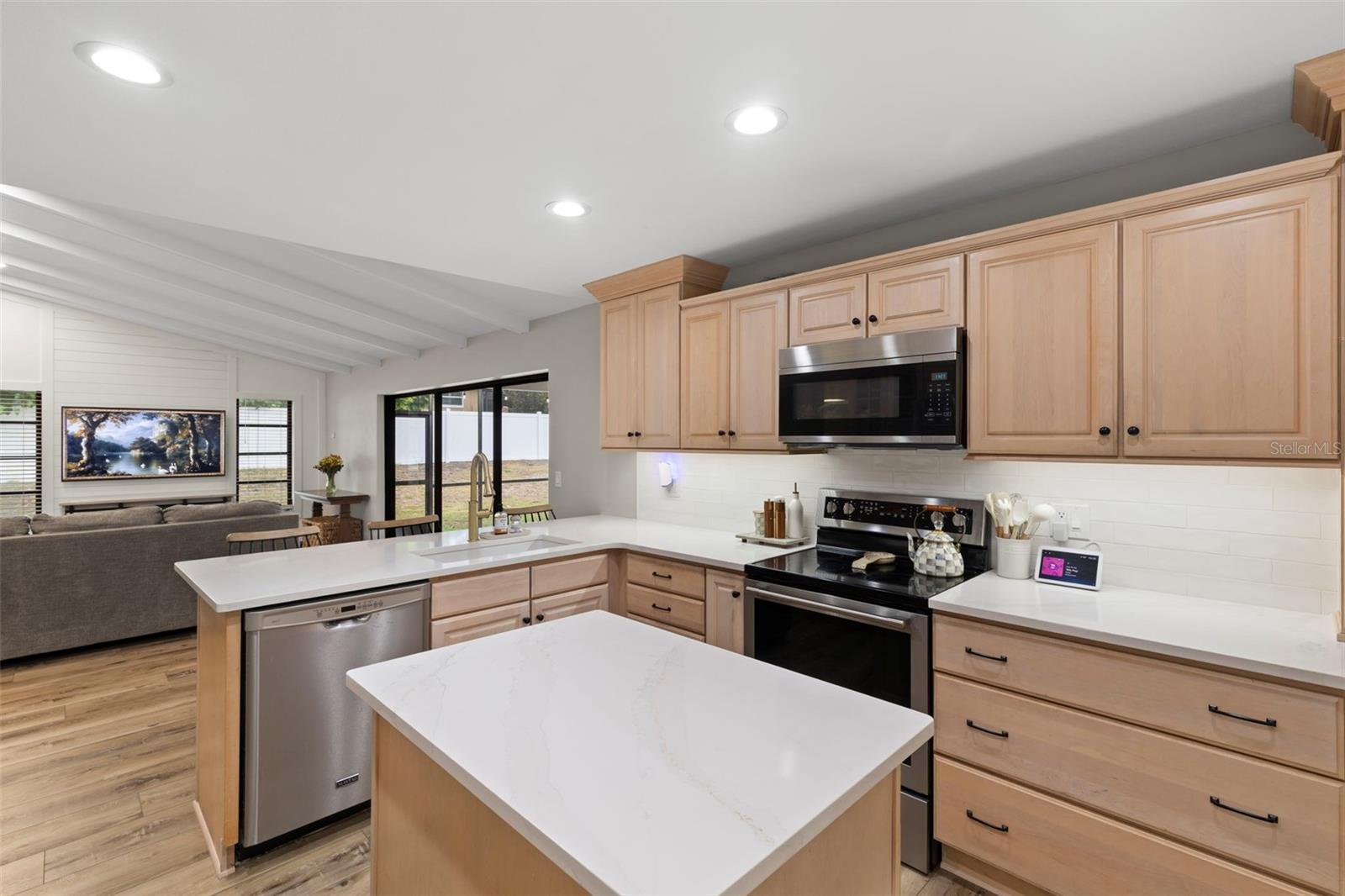 WESTLAKE VILLAGE - Residential