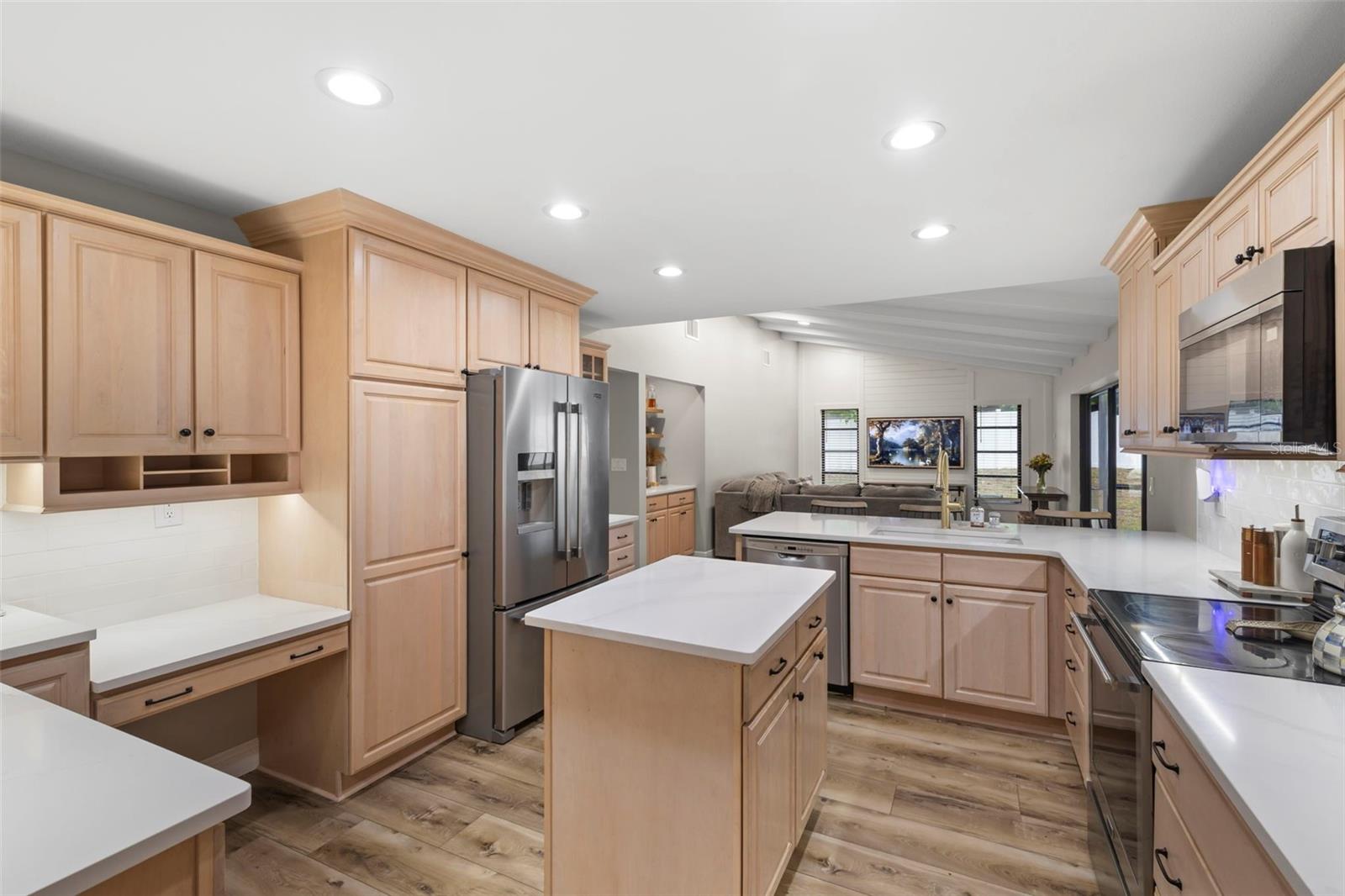 WESTLAKE VILLAGE - Residential