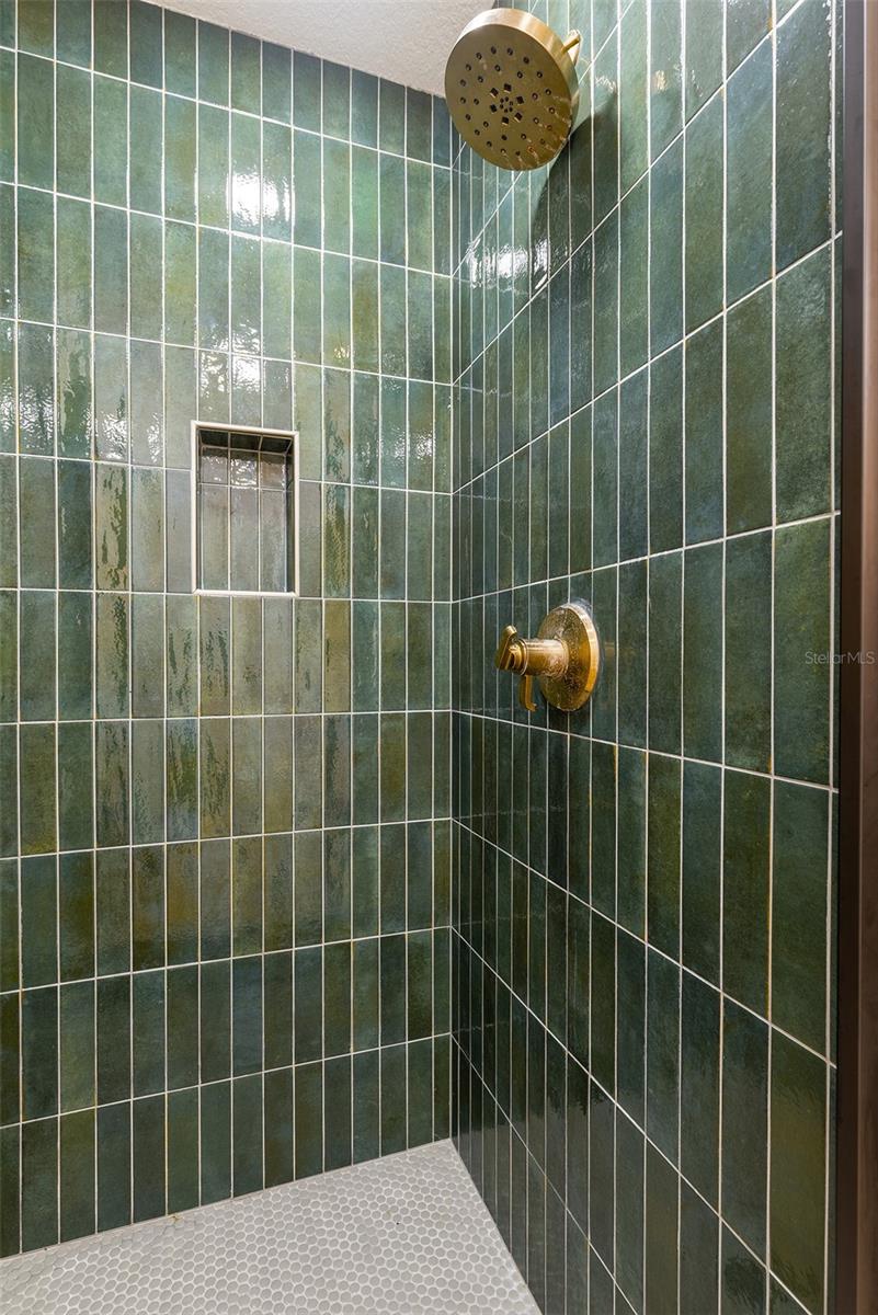 WESTLAKE VILLAGE - Residential