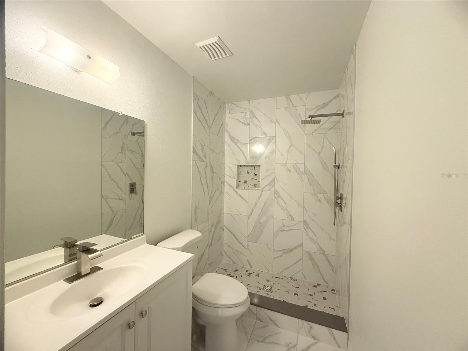 CHELSEA SQUARE 4A - Residential