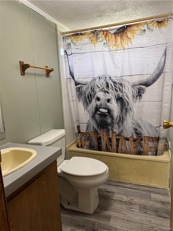 COUNTRY WALK ESTATE - Residential