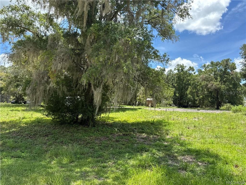 COUNTRY WALK ESTATE - Residential