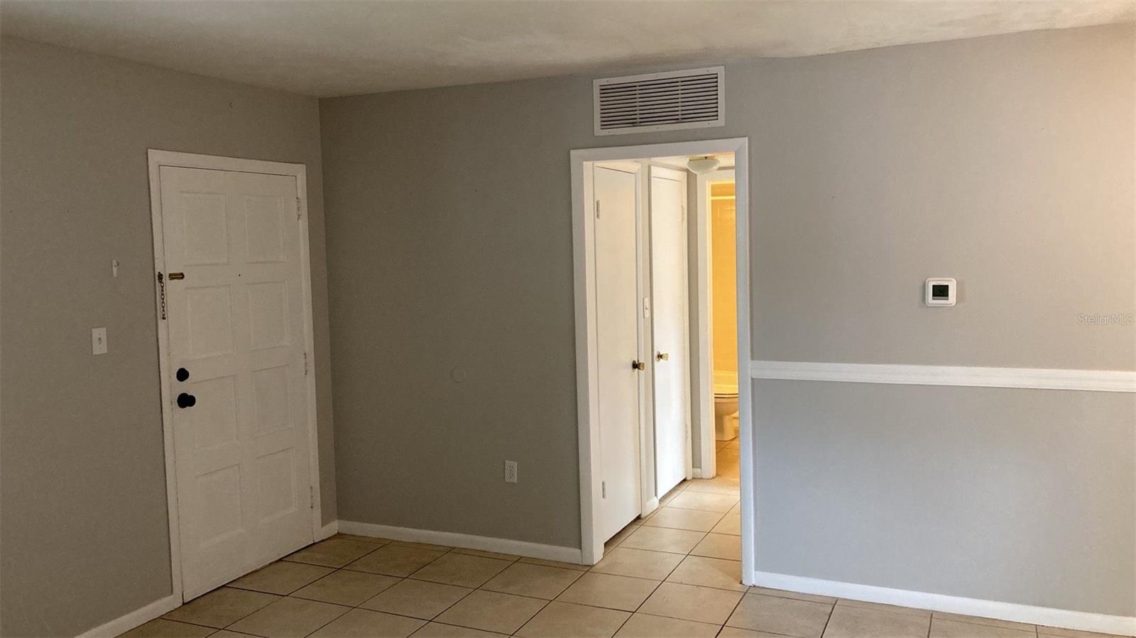 LA VENTURA A CONDO - Residential Lease