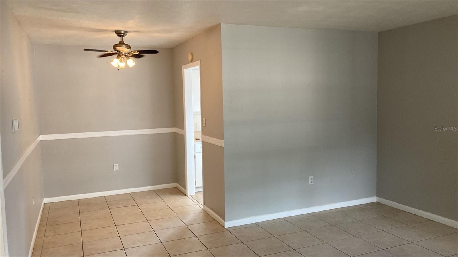 LA VENTURA A CONDO - Residential Lease