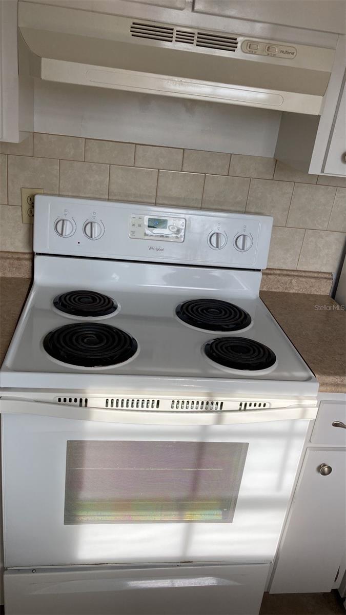 LA VENTURA A CONDO - Residential Lease