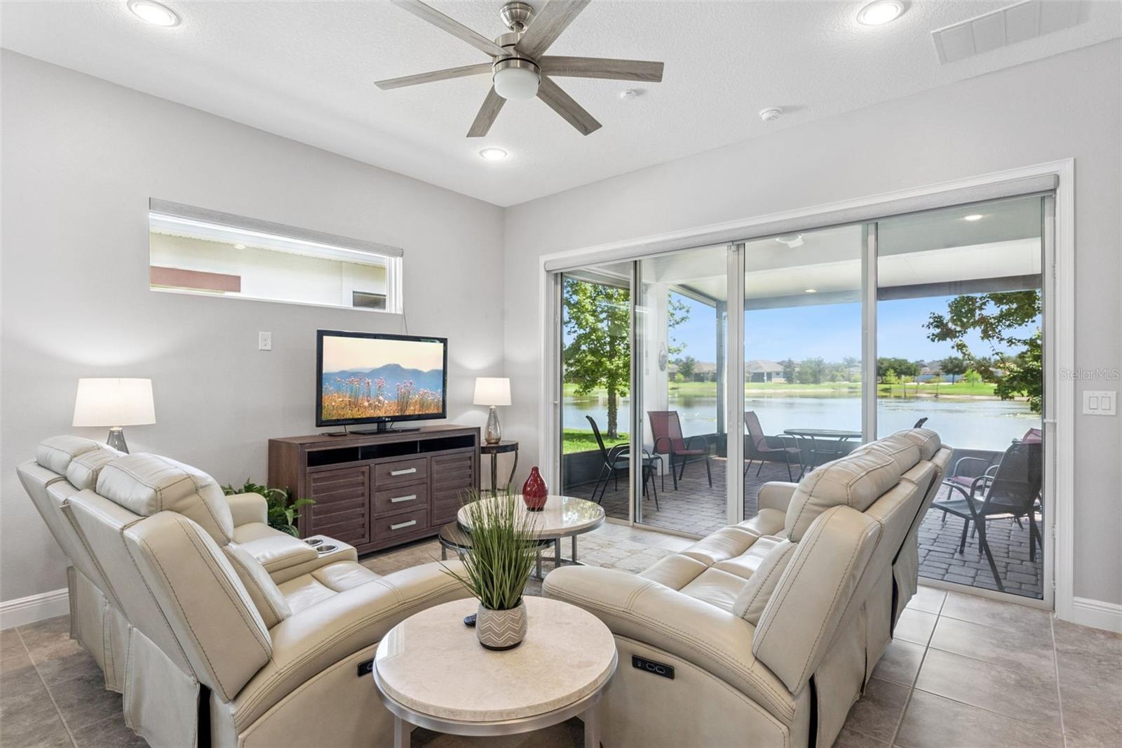 NORTHWEST LAKESIDE GROVES PH 1 - Residential