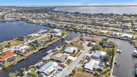 A home in PORT CHARLOTTE