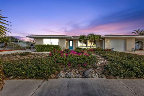 A home in PORT CHARLOTTE